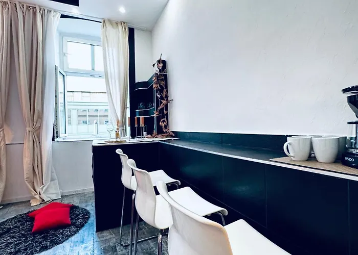 Lovely 2br Next To Akh ウィーン