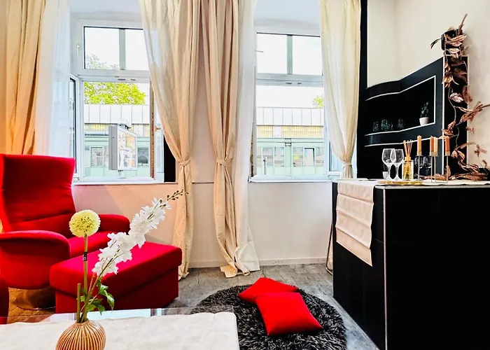 アパート Lovely 2br Next To Akh *