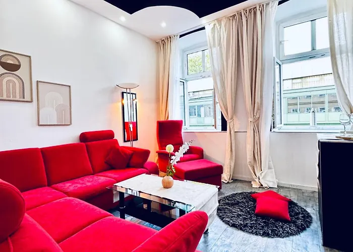 アパート Lovely 2br Next To Akh *